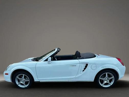 2005 Toyota MR2 Spyder Convertible 2D