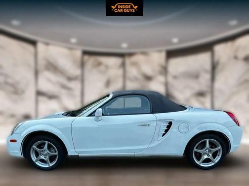 2005 Toyota MR2 Spyder Convertible 2D