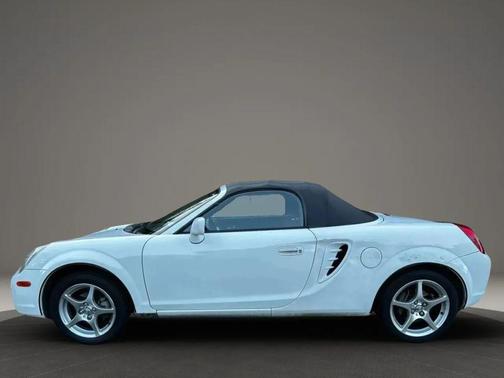 2005 Toyota MR2 Spyder Convertible 2D