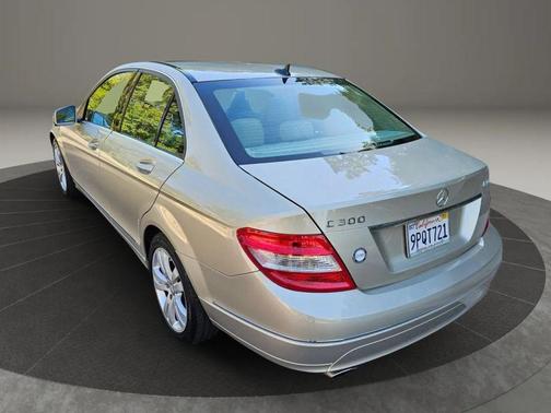 2010 Mercedes-Benz C-Class C 300 4MATIC Luxury