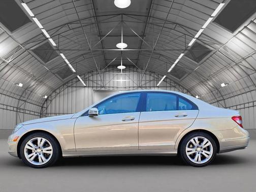 2010 Mercedes-Benz C-Class C 300 4MATIC Luxury
