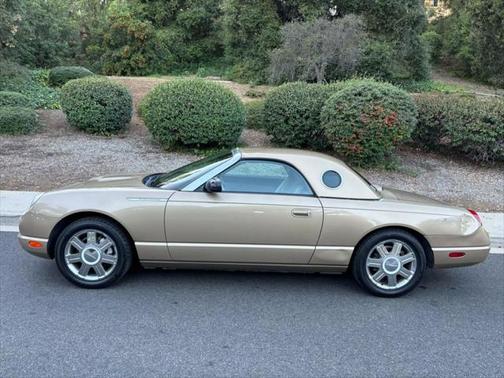 2005 Ford Thunderbird Deluxe