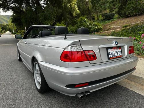 2006 BMW 330 330Ci Convertible 2D