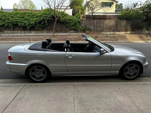 2006 BMW 330 330Ci Convertible 2D