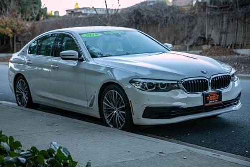 2019 BMW 530e iPerformance