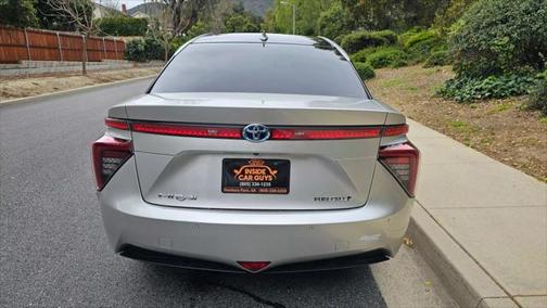 2016 Toyota Mirai Base