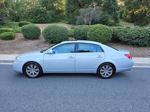 2005 Toyota Avalon Touring