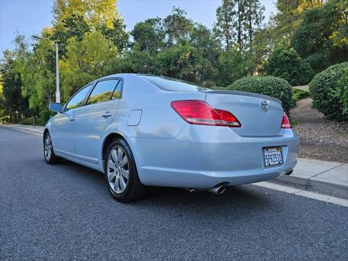 2005 Toyota Avalon Touring