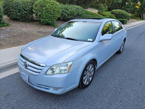 2005 Toyota Avalon Touring