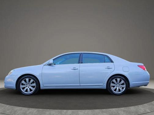 2005 Toyota Avalon Touring