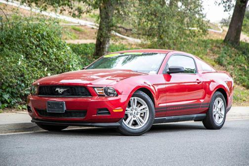 2012 Ford Mustang Coupe 2D