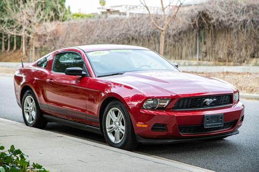 2012 Ford Mustang Coupe 2D