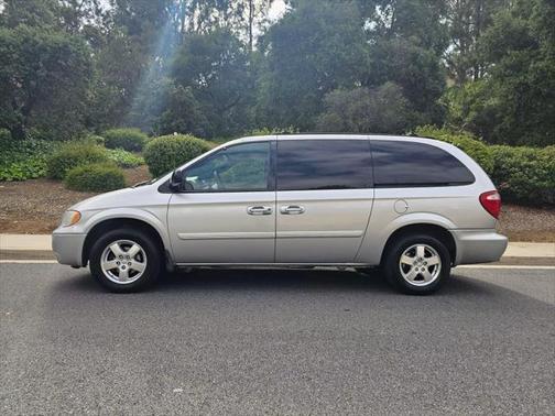 2005 Dodge Grand Caravan SXT