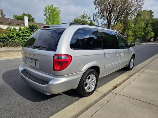 2005 Dodge Grand Caravan SXT