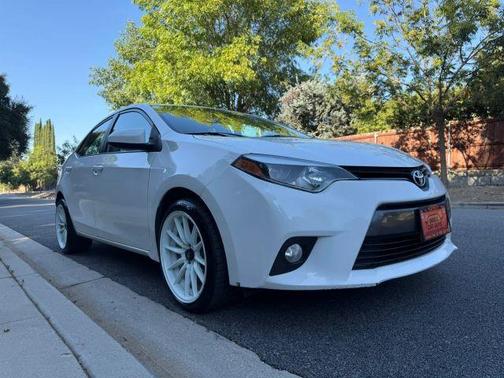 White 2016 Toyota Corolla LE Plus