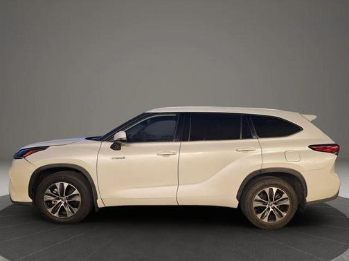 2021 Toyota Highlander Hybrid XLE