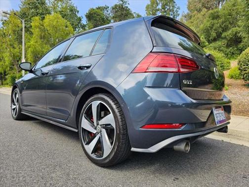 2018 Volkswagen Golf GTI 2.0T S 4-Door