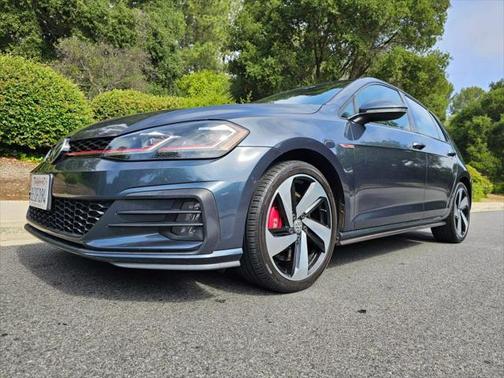 2018 Volkswagen Golf GTI 2.0T S 4-Door