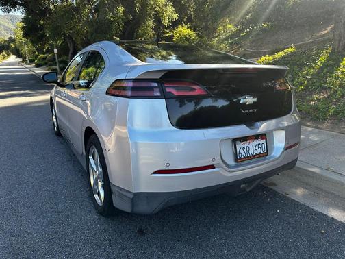 Silver Ice Metallic 2012 Chevrolet Volt Base