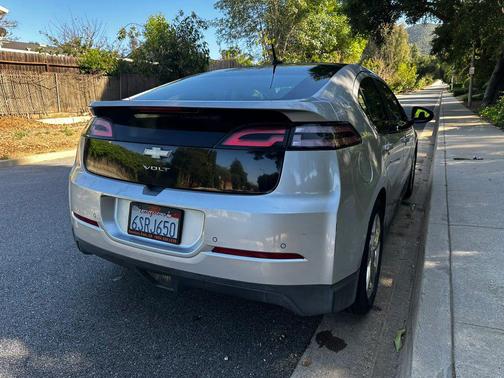 Silver Ice Metallic 2012 Chevrolet Volt Base