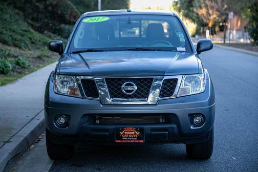 2017 Nissan Frontier SV