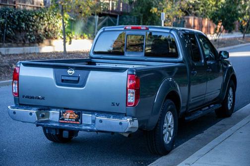2017 Nissan Frontier SV