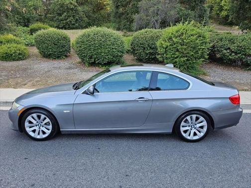2011 BMW 328 328i Coupe 2D