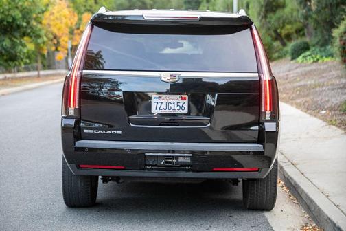 2018 Cadillac Escalade Sport