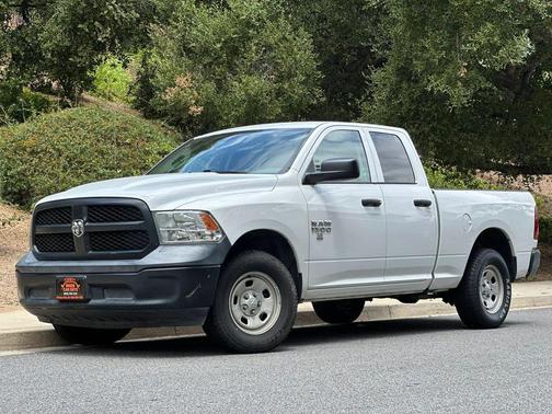 Bright White Clearcoat 2016 RAM 1500 Tradesman