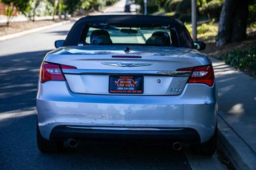 2011 Chrysler 200 Touring
