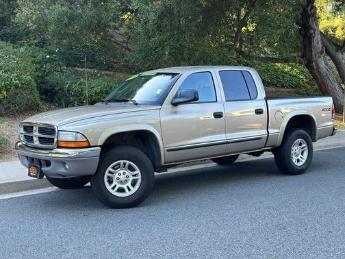 Gold 2003 Dodge Dakota SLT Quad Cab