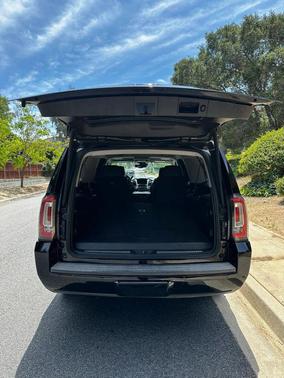 Onyx Black 2017 GMC Yukon XL SLT