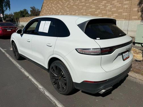 2019 Porsche Cayenne Cayenne
