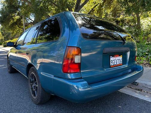 Green 1995 Toyota Corolla DX