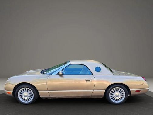 2005 Ford Thunderbird Deluxe