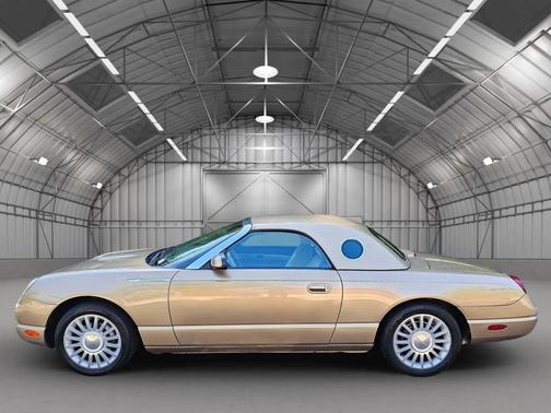 2005 Ford Thunderbird Deluxe