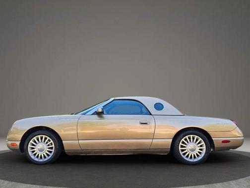 2005 Ford Thunderbird Deluxe