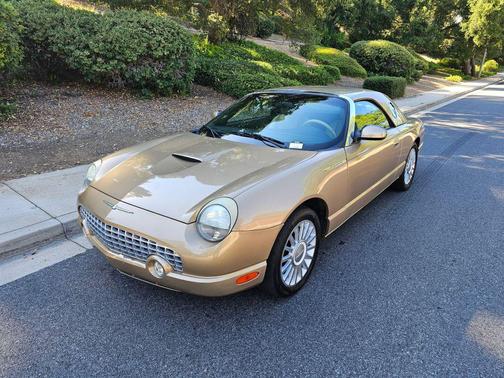 2005 Ford Thunderbird Deluxe