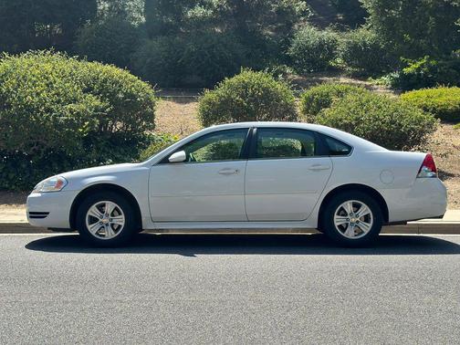 Summit White 2014 Chevrolet Impala Limited LS