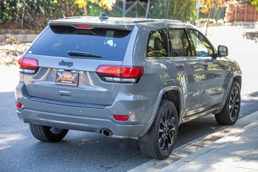 2020 Jeep Grand Cherokee Altitude