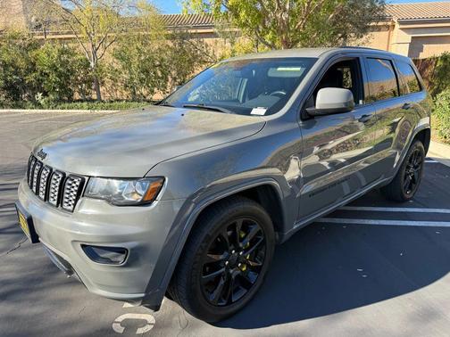 2020 Jeep Grand Cherokee Altitude