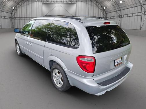2005 Dodge Grand Caravan SXT