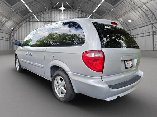 2005 Dodge Grand Caravan SXT