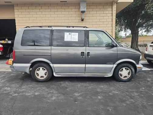 2000 Chevrolet Astro Base