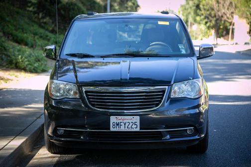 Maximum Steel Metallic Clearcoat 2013 Chrysler Town & Country Touring-L