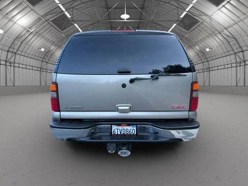 2003 GMC Yukon SLT