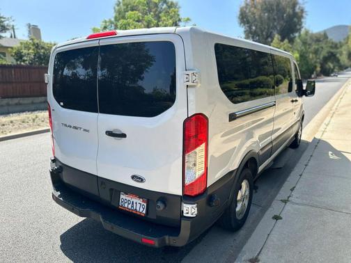 Oxford White 2018 Ford Transit-350 XLT