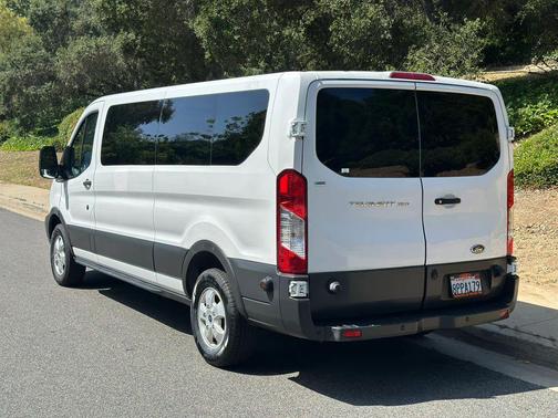 Oxford White 2018 Ford Transit-350 XLT
