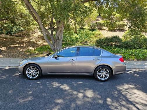 2010 INFINITI G37 Journey