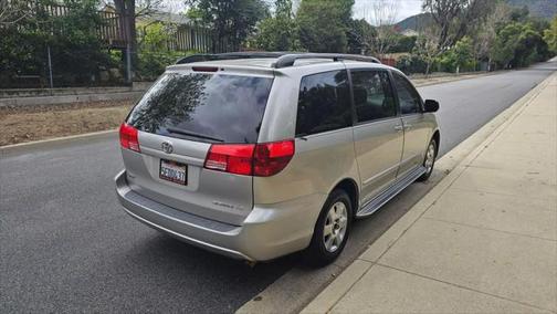 2004 Toyota Sienna LE